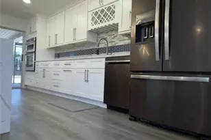 1206 SE 23rd Pl, Cape Coral, FL 33990 - Photo 9