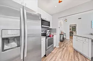 11195 Seabreeze Ave, Port Charlotte, FL 33981 - Photo 11