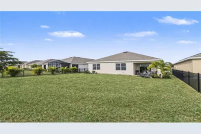 20510 Camino Torcido Loop, North Fort Myers, FL 33917 - Photo 5