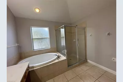 3600 NE 17th Pl, Cape Coral, FL 33909 - Photo 17