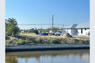 813 SW 40th Ter, Cape Coral, FL 33914 - Photo 7