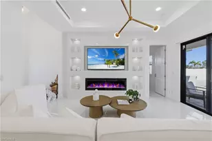 1017 NE 15th Pl, Cape Coral, FL 33909 - Photo 13