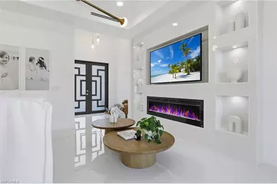 1017 NE 15th Pl, Cape Coral, FL 33909 - Photo 15