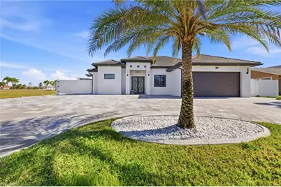 1017 NE 15th Pl, Cape Coral, FL 33909 - Photo 5