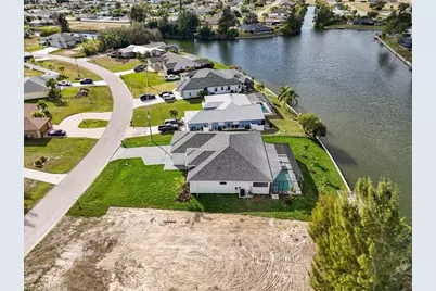 433 SW 21st St, Cape Coral, FL 33991 - Photo 45