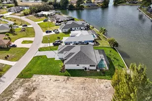 433 SW 21st St, Cape Coral, FL 33991 - Photo 45