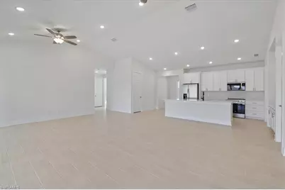 433 SW 21st St, Cape Coral, FL 33991 - Photo 23