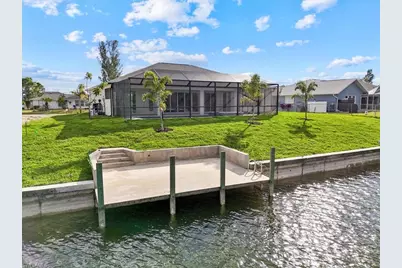 433 SW 21st St, Cape Coral, FL 33991 - Photo 3