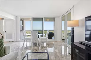 6585 Nicholas Blvd, Naples, FL 34108 - Photo 7