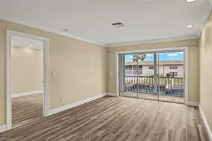 4541 SE 5th Pl, Cape Coral, FL 33904 - Photo 17