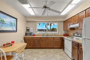 4541 SE 5th Pl, Cape Coral, FL 33904 - Photo 41