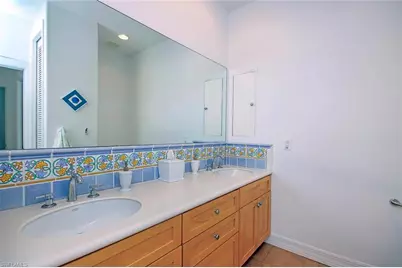 580 Sea Oats Dr, Sanibel, FL 33957 - Photo 21