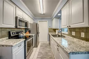 2912 Poinciana Dr, Naples, FL 34105 - Photo 15