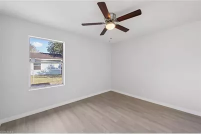 3628 Suntrust Dr, Fort Myers, FL 33916 - Photo 15