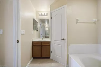 2809 NW 2nd St, Cape Coral, FL 33993 - Photo 21