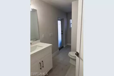 1633 SW 43rd St, Cape Coral, FL 33914 - Photo 13