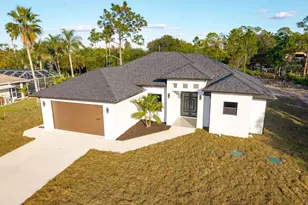 916 Jefferson Ave, Lehigh Acres, FL 33936 - Photo 3