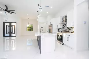 916 Jefferson Ave, Lehigh Acres, FL 33936 - Photo 7