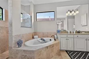 9915 Corso Bello Dr, Naples, FL 34113 - Photo 33