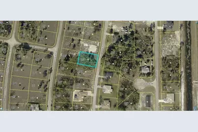 722 Goldwyn Ave S, Lehigh Acres, FL 33974 - Photo 3