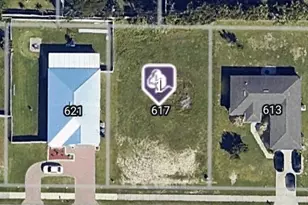 617 SW Trafalgar Parkway, Cape Coral, FL 33991 - Photo 1