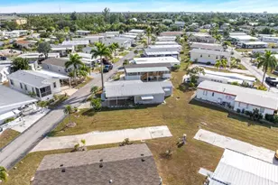 67 Percy St, Fort Myers, FL 33908 - Photo 9