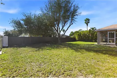 2032 NW 7th St, Cape Coral, FL 33993 - Photo 33
