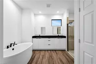 902 Magnolia Ave, Lehigh Acres, FL 33972 - Photo 15