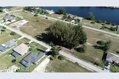 2819 NW 45th Pl, Cape Coral, FL 33993 - Photo 3