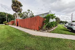 1165 Palm Ave, North Fort Myers, FL 33903 - Photo 9