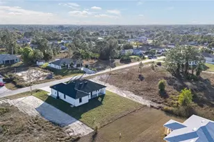 2506 36th St SW, Lehigh Acres, FL 33976 - Photo 23