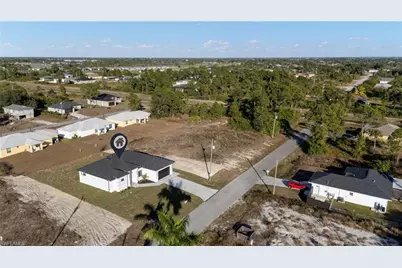 2506 36th St SW, Lehigh Acres, FL 33976 - Photo 25