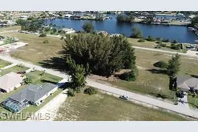 2825 NW 45th Pl, Cape Coral, FL 33993 - Photo 9