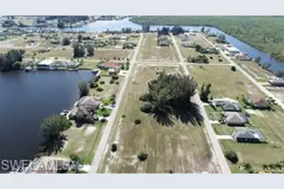 2825 NW 45th Pl, Cape Coral, FL 33993 - Photo 3