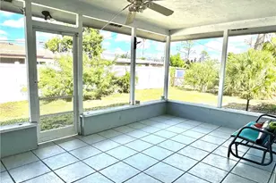 1048 Porpoise Rd, Venice, FL 34293 - Photo 11