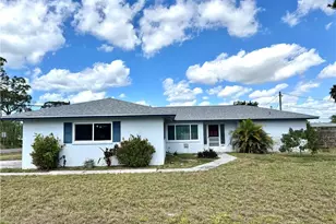 1048 Porpoise Rd, Venice, FL 34293 - Photo 1