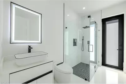 1116 NW 21st Pl, Cape Coral, FL 33993 - Photo 21