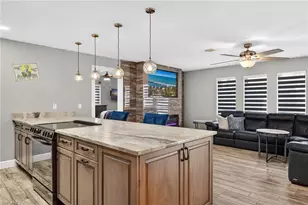 113 SE 41st St, Cape Coral, FL 33904 - Photo 9