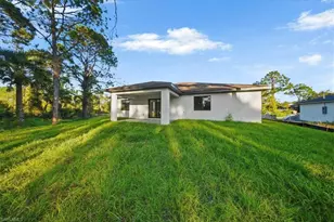 705 Little Rock St E, Lehigh Acres, FL 33974 - Photo 21