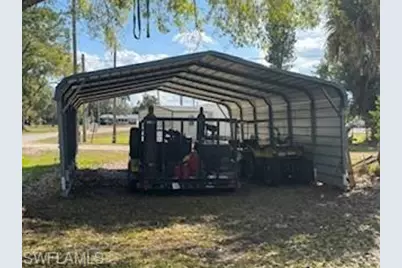 200 Florida Ln NW, Moore Haven, FL 33471 - Photo 13