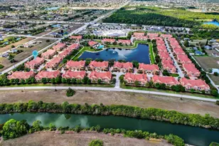 1860 Concordia Lake Cir, Cape Coral, FL 33909 - Photo 31