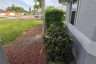 1118 SE 16th Terrace, Cape Coral, FL 33990 - Photo 33