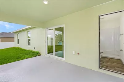 1205 NE 4th Pl, Cape Coral, FL 33909 - Photo 11