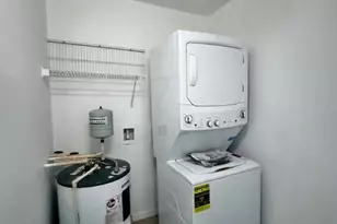 12505 McGregor Blvd, Fort Myers, FL 33919 - Photo 13