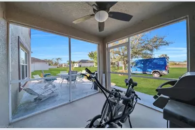 207 NE 24th Ter, Cape Coral, FL 33909 - Photo 11