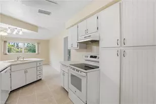 5661 Eichen Cir E, Fort Myers, FL 33919 - Photo 13