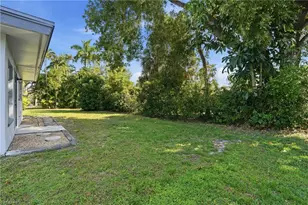 5661 Eichen Cir E, Fort Myers, FL 33919 - Photo 29