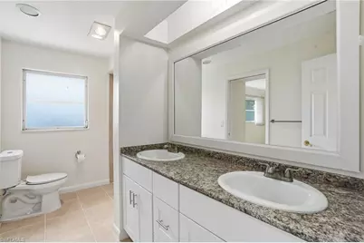 5661 Eichen Cir E, Fort Myers, FL 33919 - Photo 23