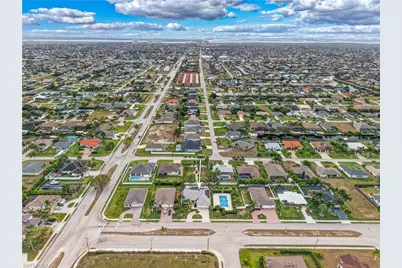 1608 Beach Pkwy W, Cape Coral, FL 33914 - Photo 9