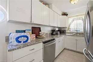2431 Hunter Terrace, Fort Myers, FL 33901 - Photo 19